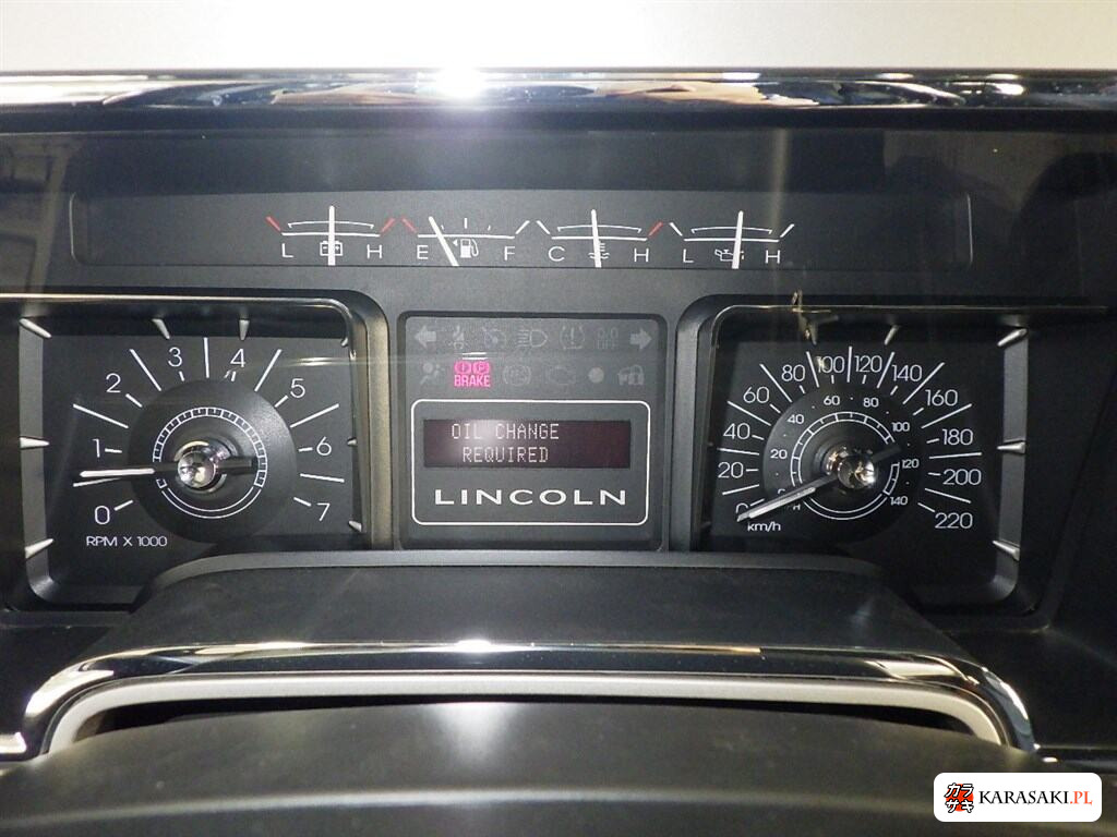 Lincoln Navigator 2011 z aukcji japońskiej