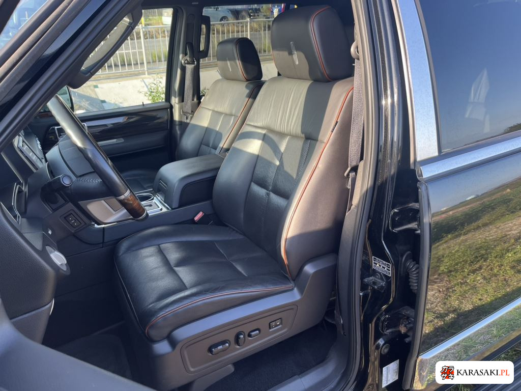 Lincoln Navigator 2011 z aukcji japońskiej