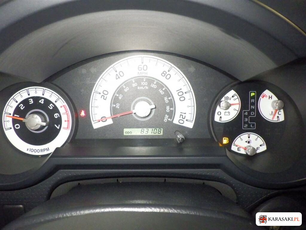 America Toyota FJ Cruiser 2007 z aukcji japońskiej