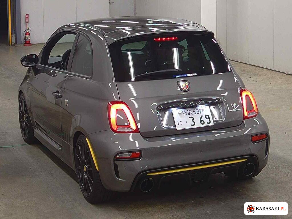 Abarth 695 2024 z aukcji japońskiej