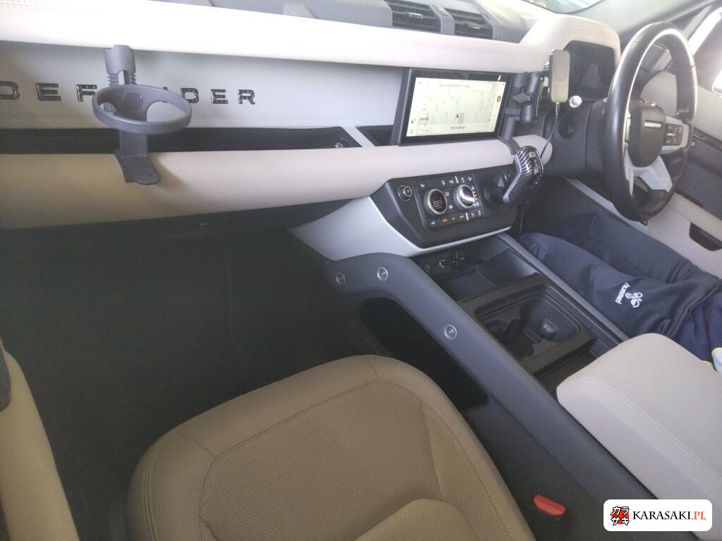 2021 Land Rover Defender 5D 4WD 110 S D300 5