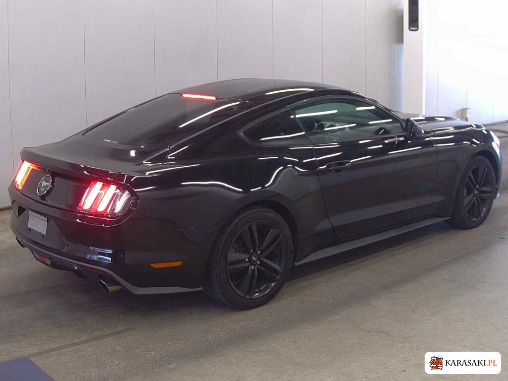 Ford Mustang 2015 z aukcji japońskiej