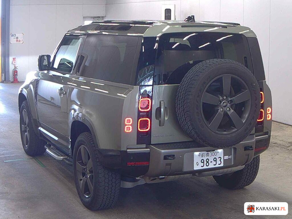 2024 Land Rover Defender 3D 4WD 90 X-Dynamic Se 2