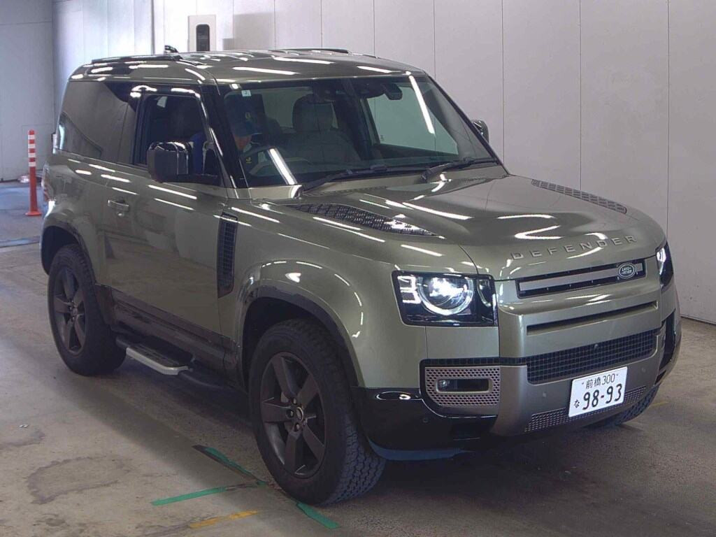 Land Rover Defender 2024 z aukcji japońskiej