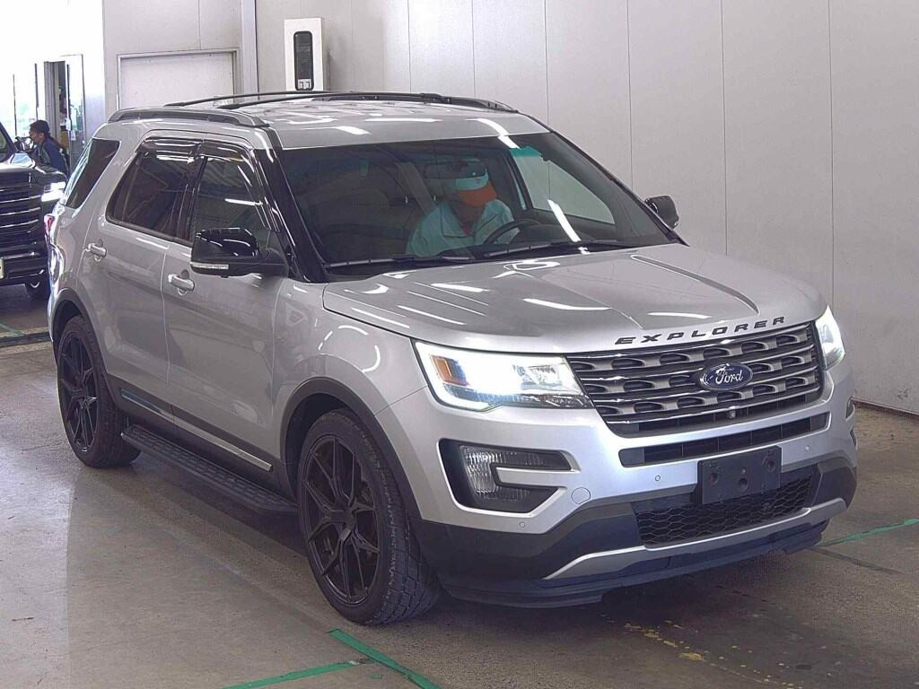 Ford Explorer 2016 z aukcji japońskiej