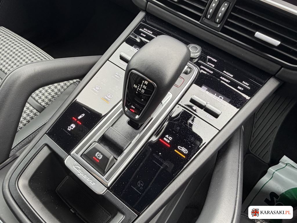 Porsche Cayenne Coupe 2023 z aukcji japońskiej