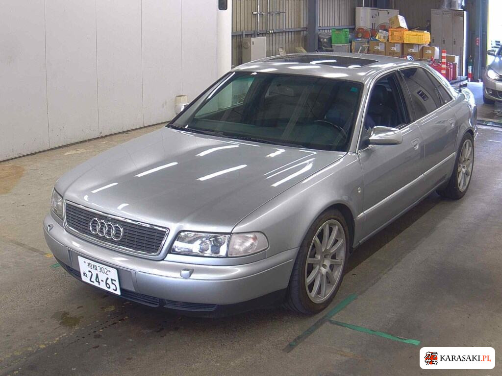 Audi S8 2004 z aukcji japońskiej