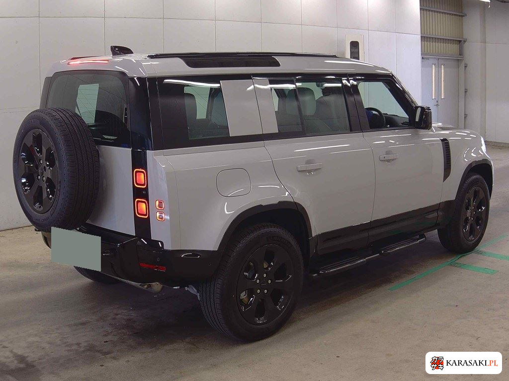 Land Rover Defender 2026 z aukcji japońskiej