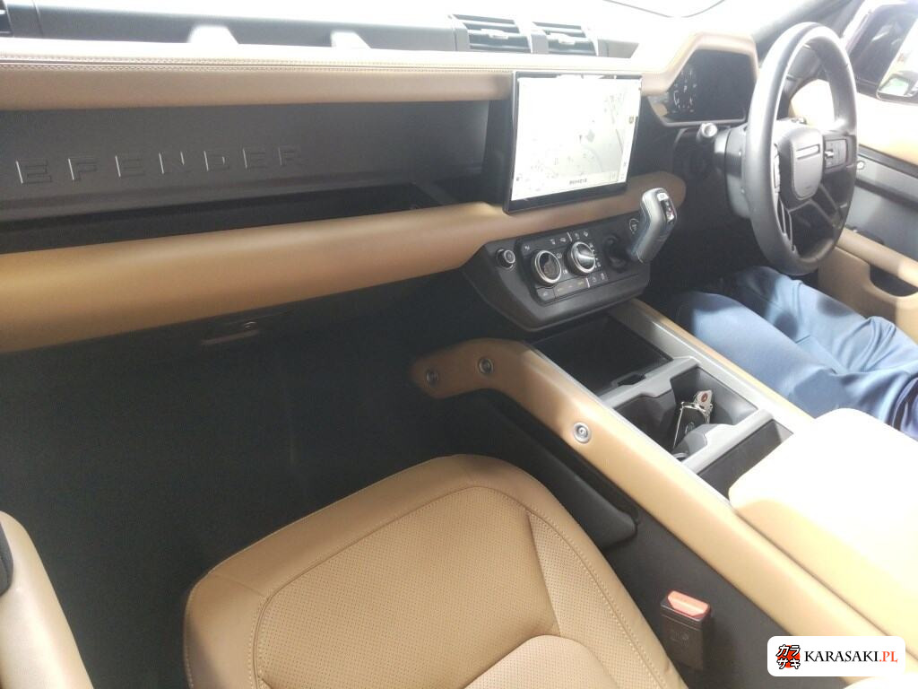 2025 Land Rover Defender 5D 4WD 5