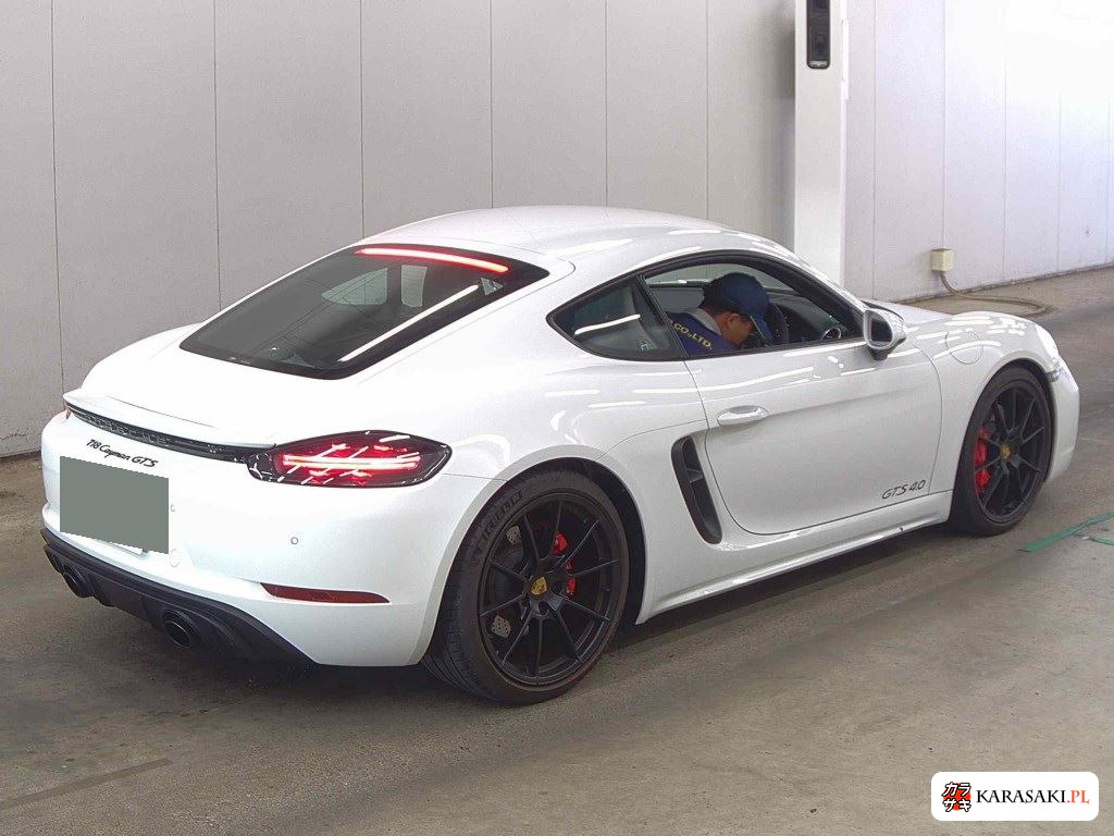 Porsche 718 Cayman 2021 z aukcji japońskiej