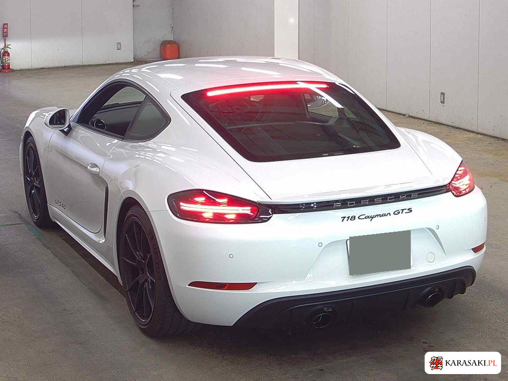 Porsche 718 Cayman 2021 z aukcji japońskiej