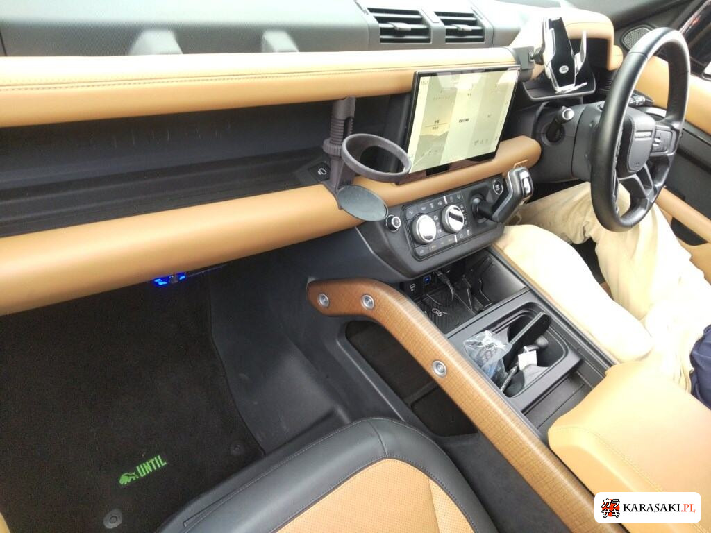 2023 Land Rover Defender 5D 4WD 110 X D300 5