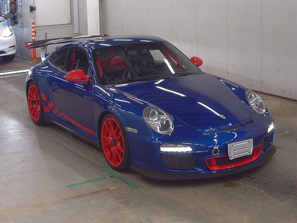 Porsche 911 2010 from a Japanese auction