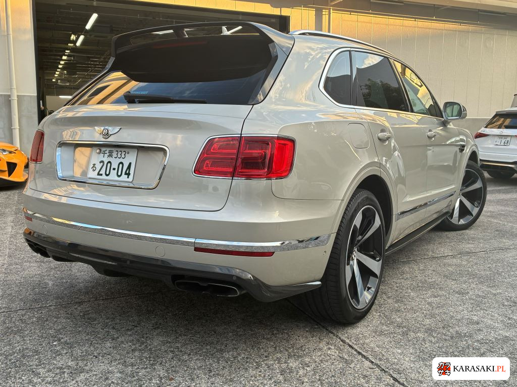 Bentley Bentayga 2020 z aukcji japońskiej