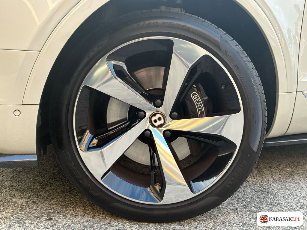 Bentley Bentayga 2020 z aukcji japońskiej