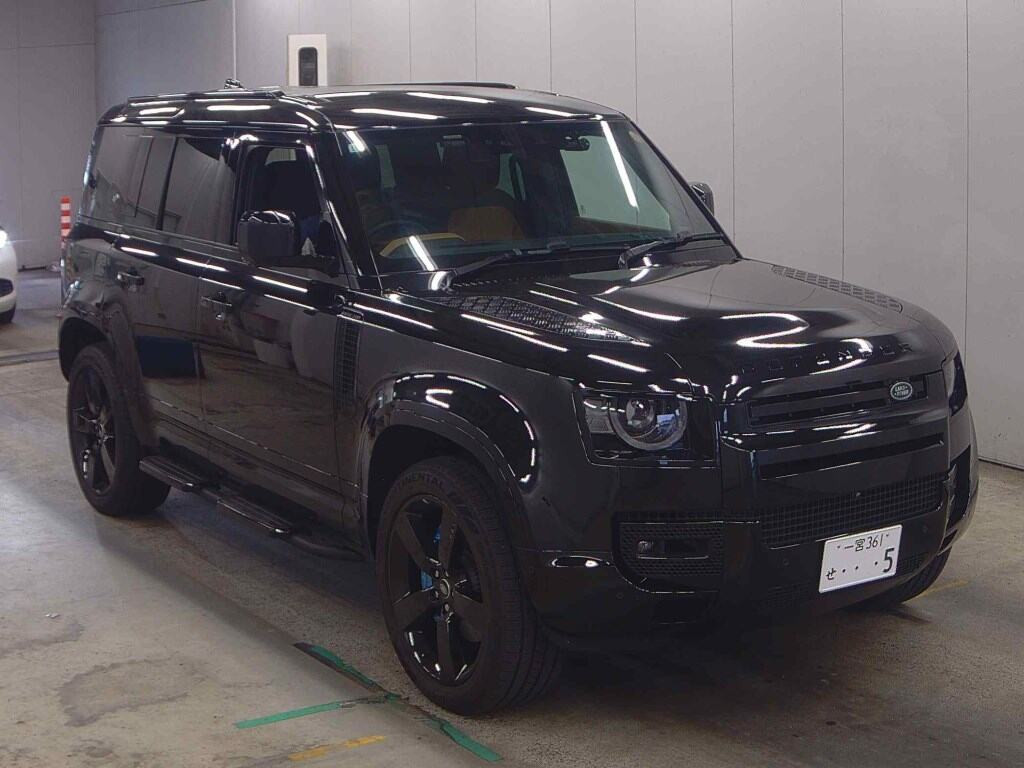 Land Rover Defender 2023 z aukcji japońskiej