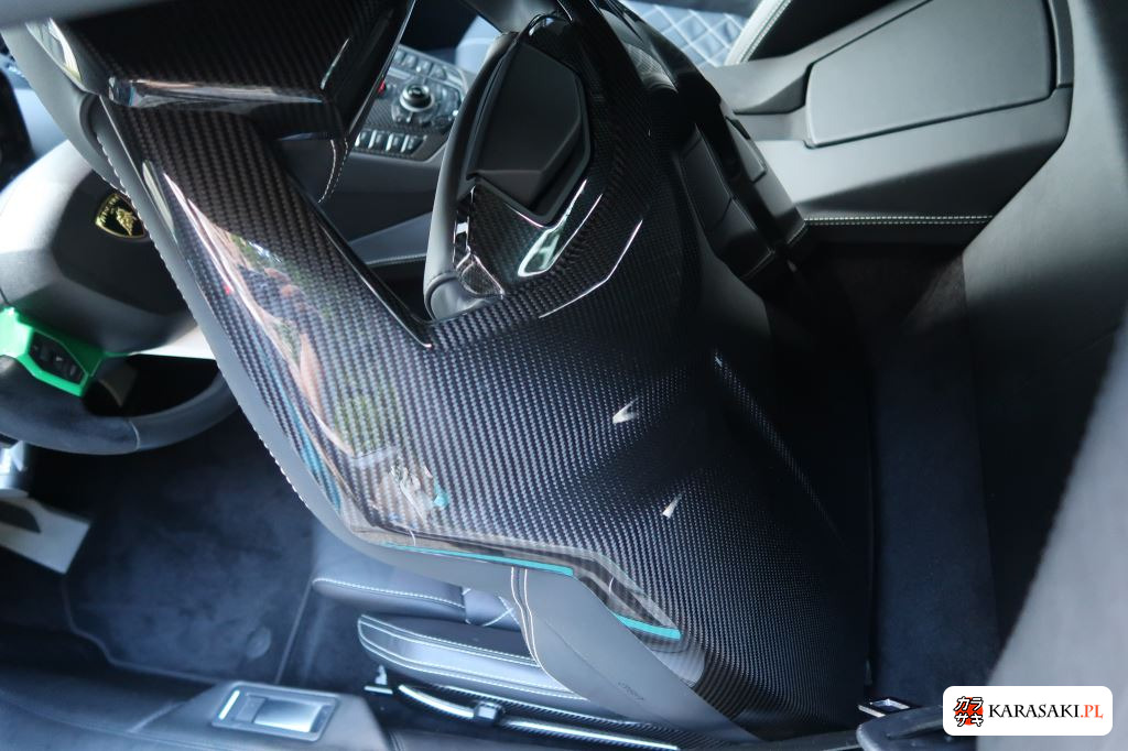 Lamborghini Aventador 2015 z aukcji japońskiej