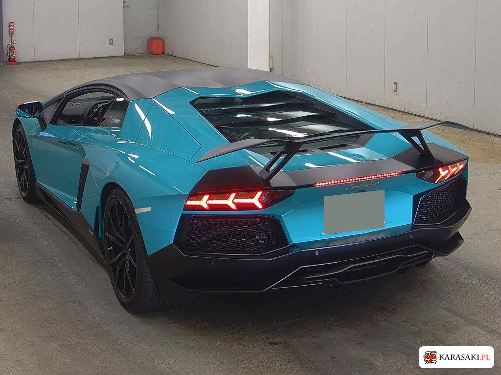 Lamborghini Aventador 2015 z aukcji japońskiej