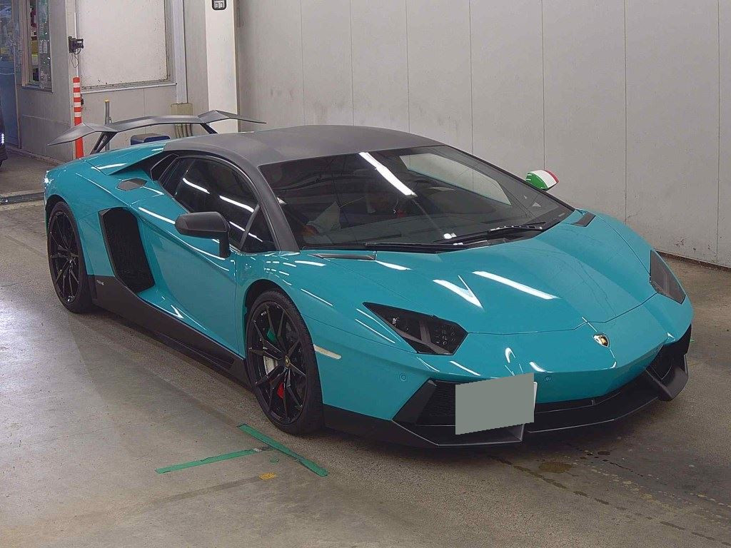 Lamborghini Aventador 2015 z aukcji japońskiej