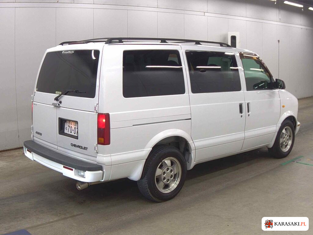 Chevrolet Astro 2003 z aukcji japońskiej