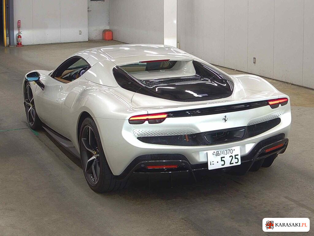 Ferrari 296GTS 2025 z aukcji japońskiej