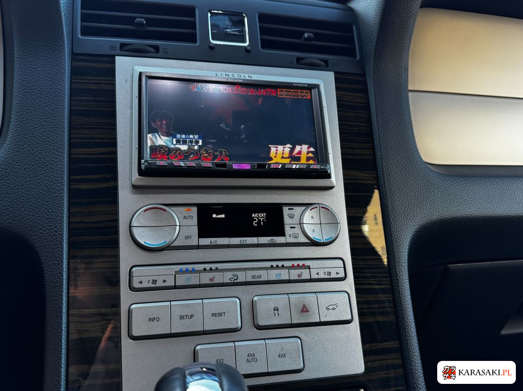 Lincoln Navigator 2009 z aukcji japońskiej