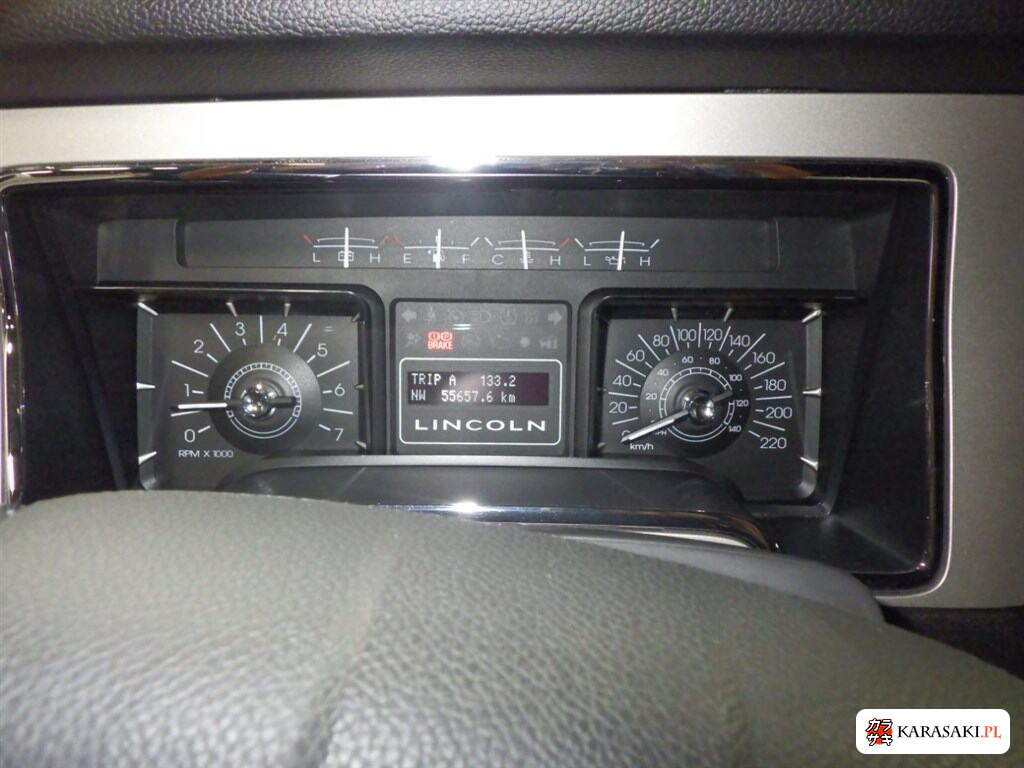 Lincoln Navigator 2009 z aukcji japońskiej