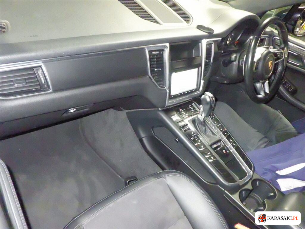 2015 Porsche Macan 4WD 5