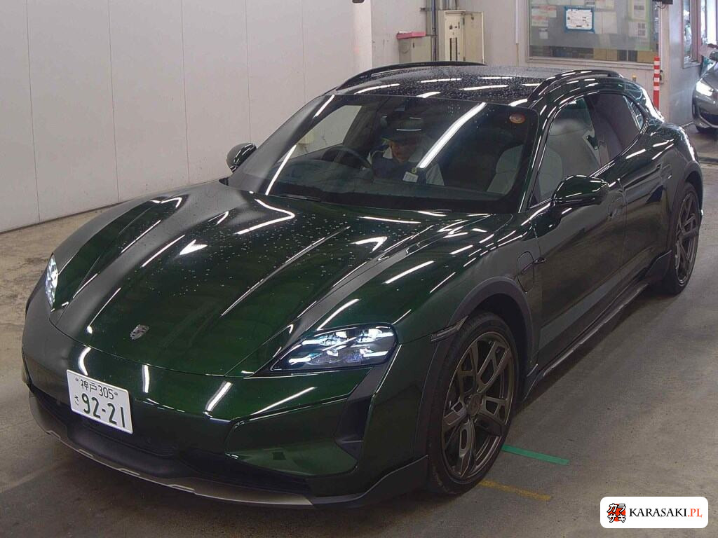 Porsche Taycan 2024 z aukcji japońskiej