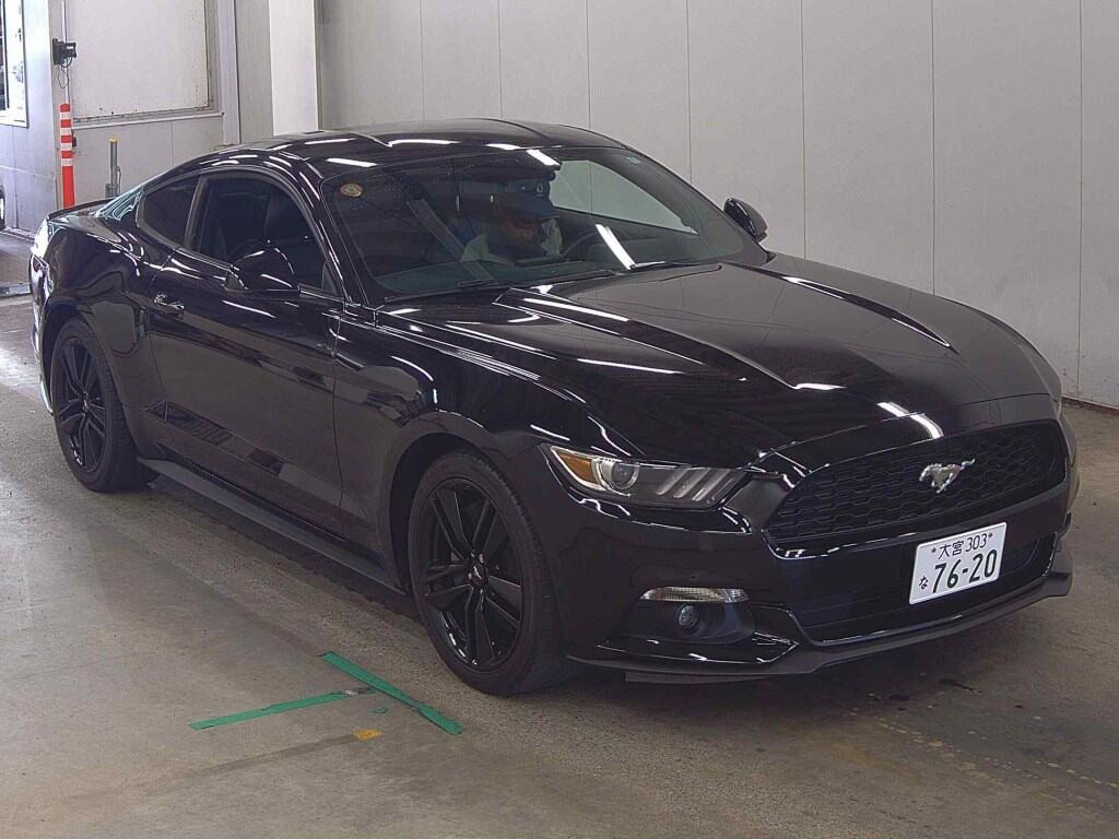 Ford Mustang 2015 z aukcji japońskiej
