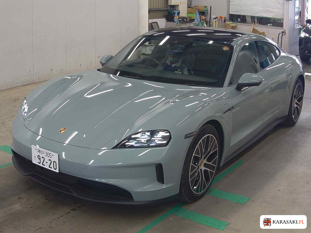 Porsche Taycan 2024 z aukcji japońskiej