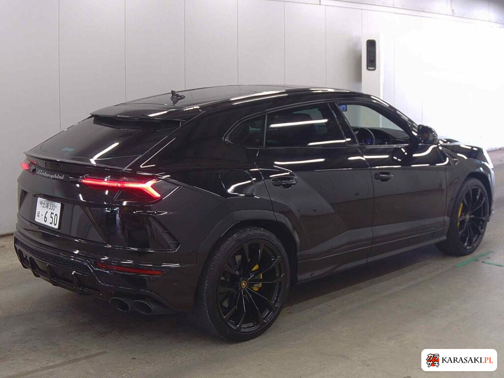 Lamborghini Urus 2022 z aukcji japońskiej