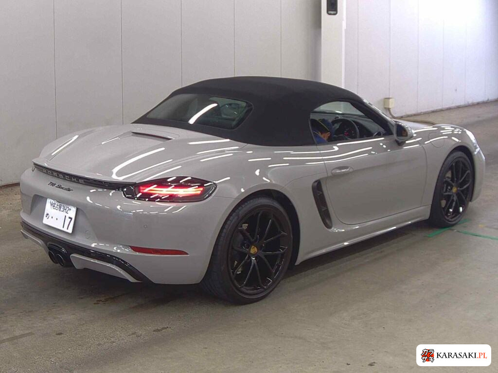 Porsche 718 Boxster 2025 z aukcji japońskiej
