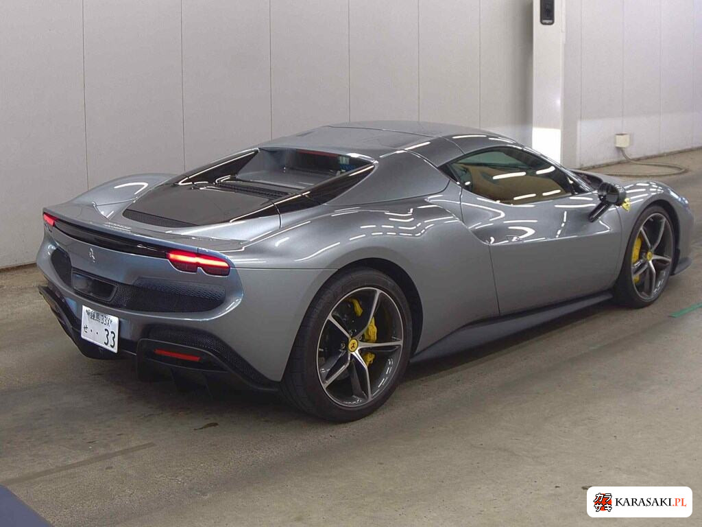 Ferrari 296GTS 2024 z aukcji japońskiej