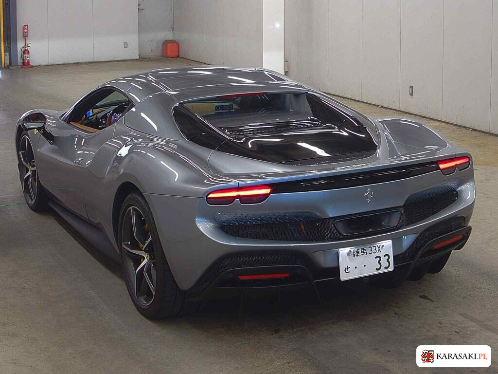 Ferrari 296GTS 2024 z aukcji japońskiej