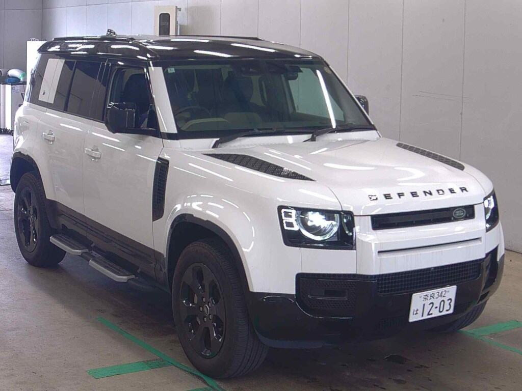 Land Rover Defender 2024 z aukcji japońskiej