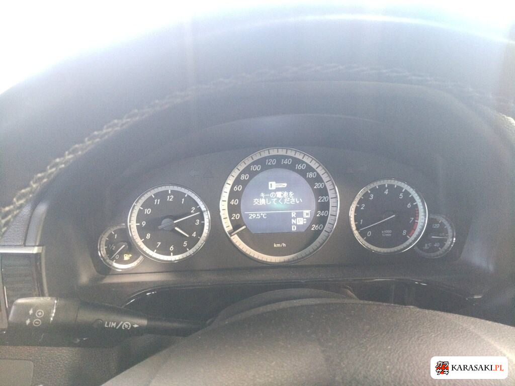 Mercedes-Benz E-Class 2009 z aukcji japońskiej