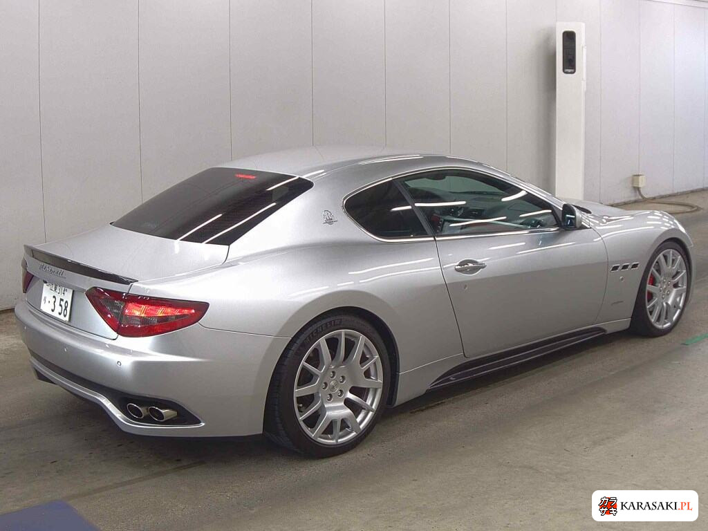 Maserati Granturismo 2008 z aukcji japońskiej