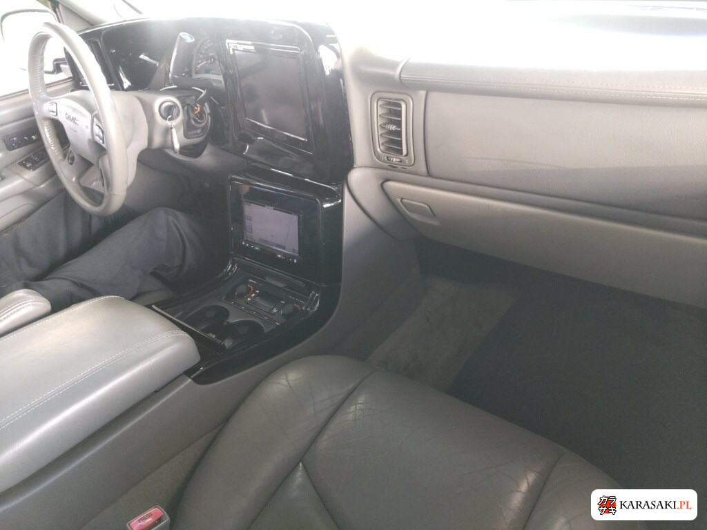 GMC Yukon 2008 z aukcji japońskiej