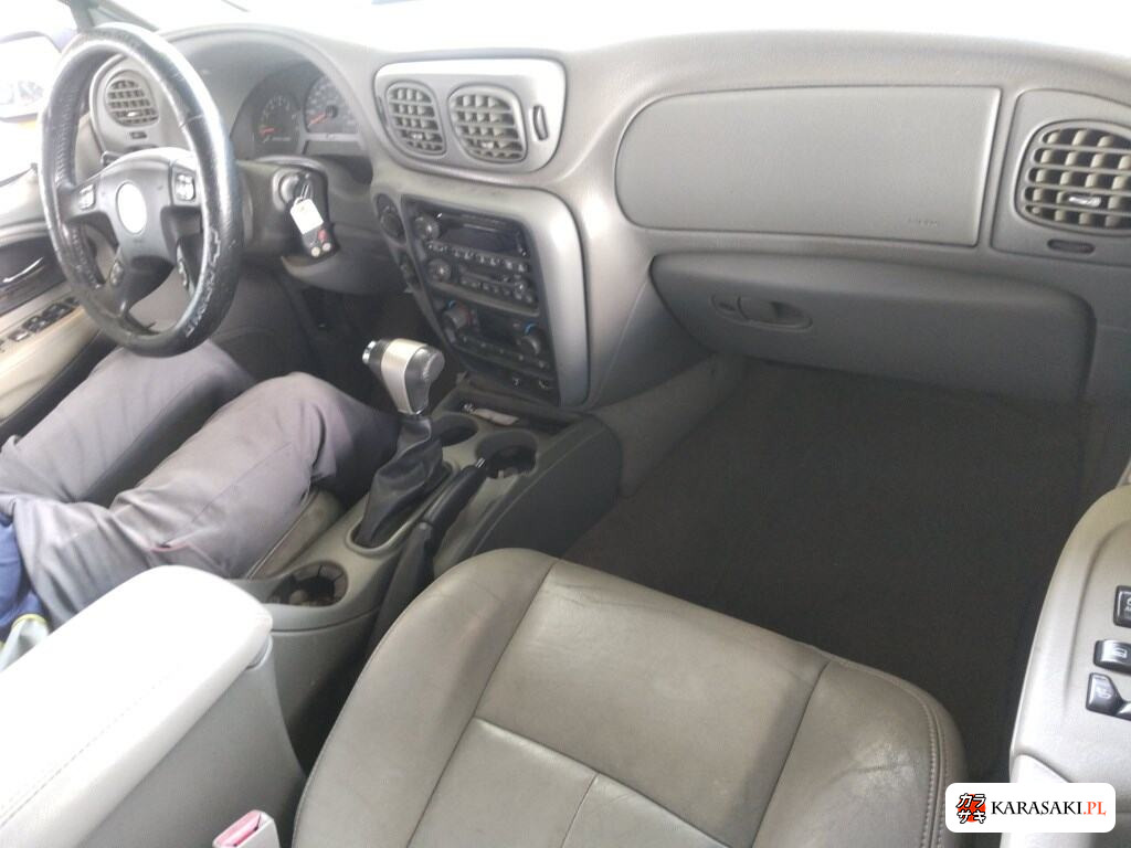 Chevrolet Trailblazer 2005 z aukcji japońskiej