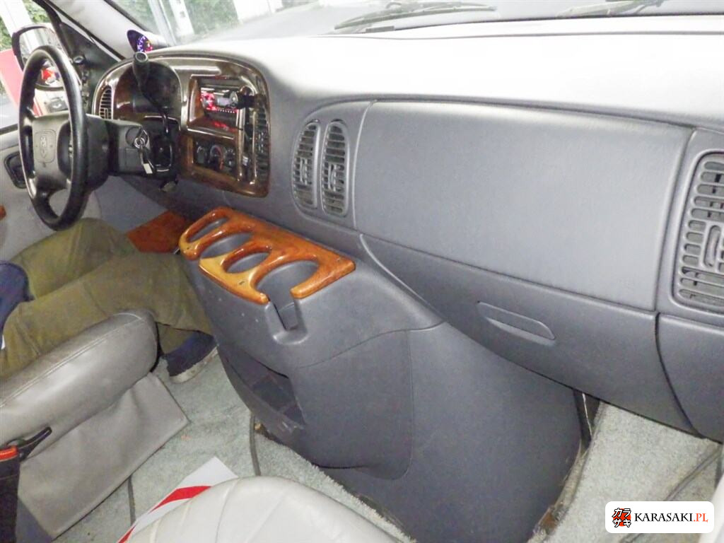 Dodge 1999 z aukcji japońskiej