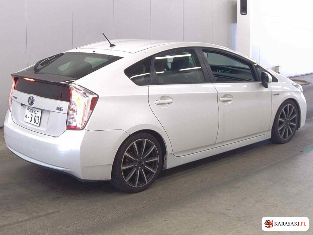 America Toyota Prius z aukcji japońskiej
