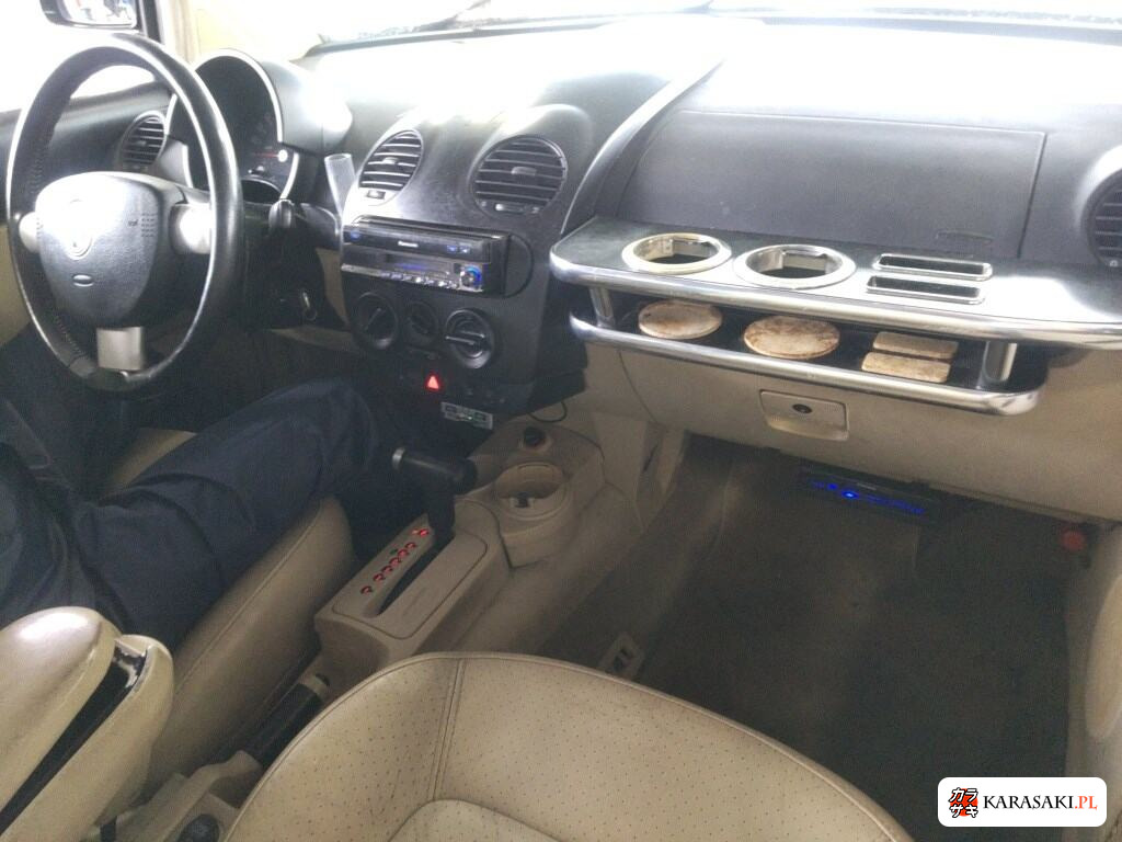Volkswagen New Beetle 2003 z aukcji japońskiej