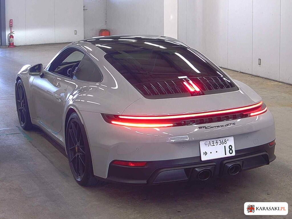 Porsche 911 2025 z aukcji japońskiej