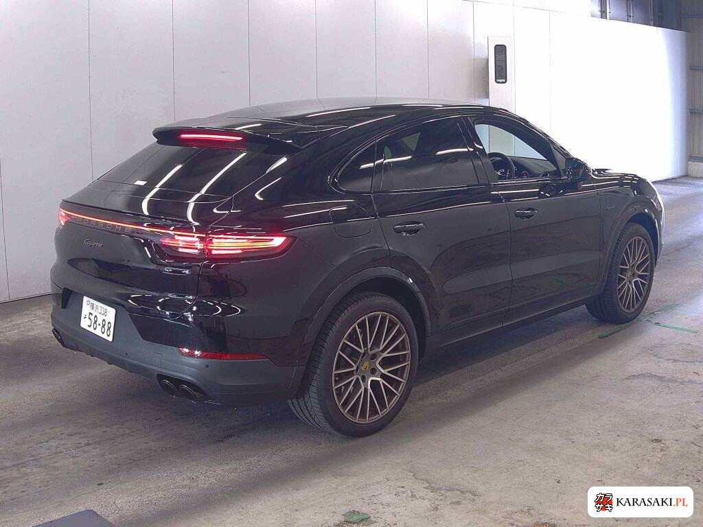 Porsche Cayenne Coupe 2022 z aukcji japońskiej