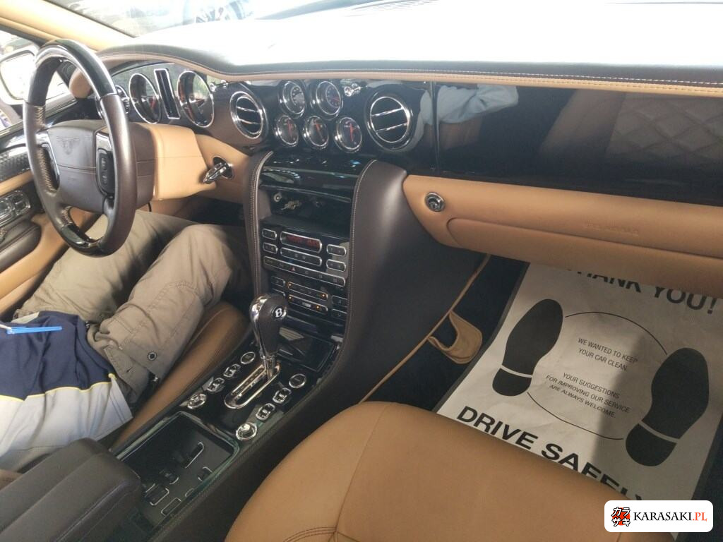 Bentley Arnage 2006 z aukcji japońskiej