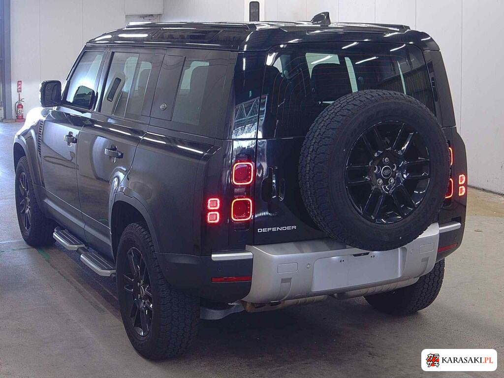 Land Rover Defender 2023 z aukcji japońskiej