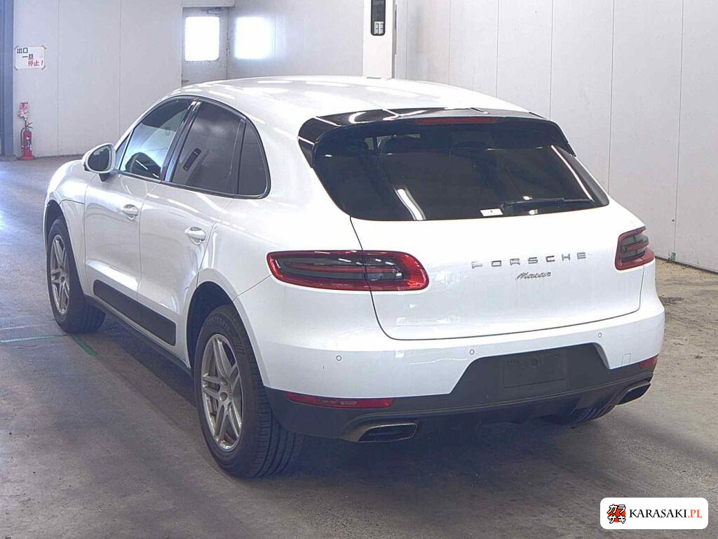 2017 Porsche Macan 4WD 2