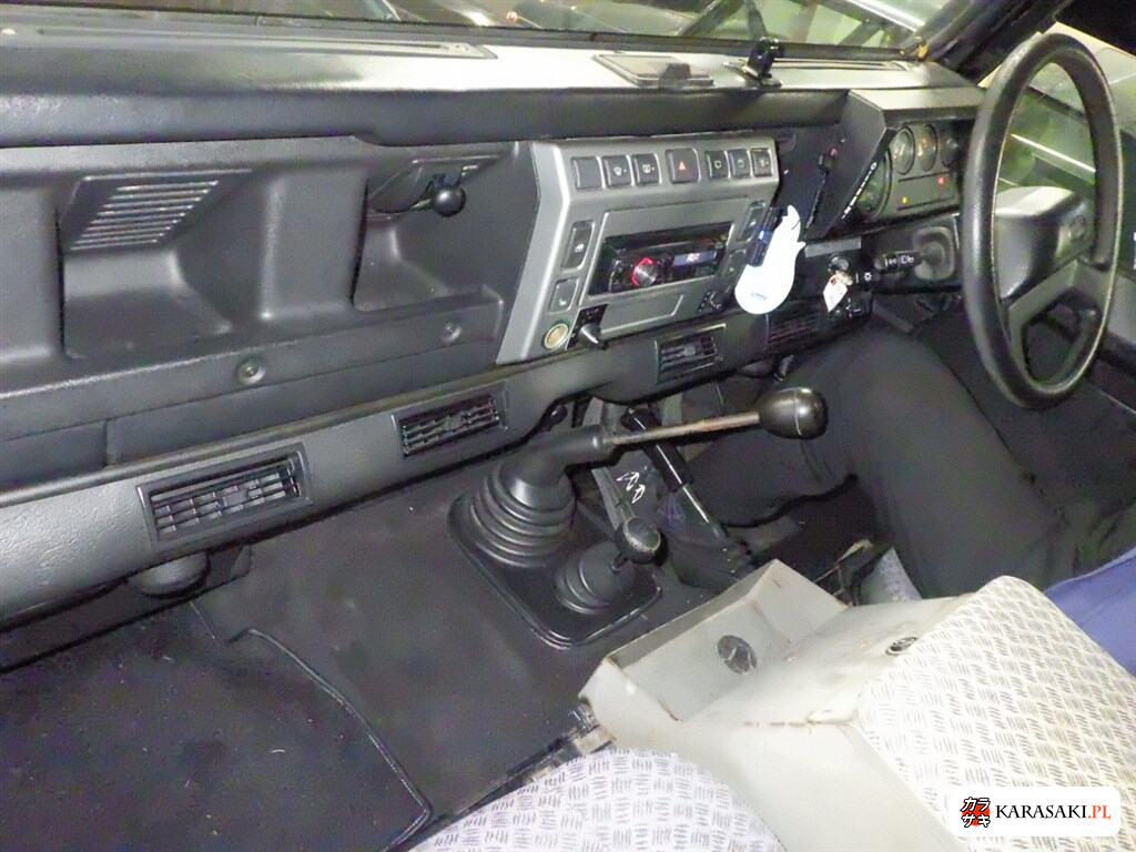 2003 Land Rover Defender 5D 4WD 110S 5