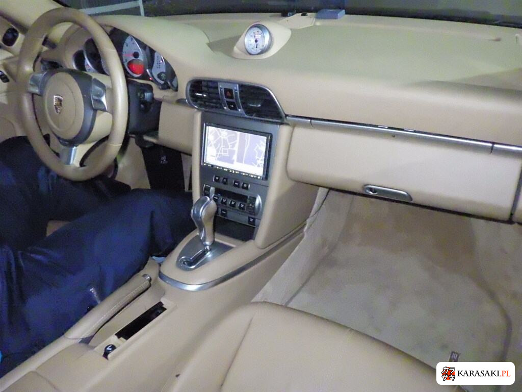 Porsche 911 2006 z aukcji japońskiej